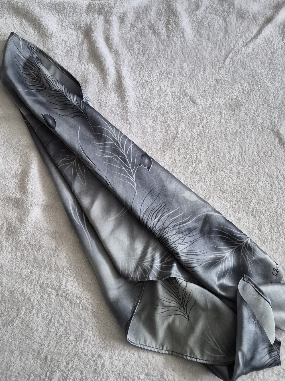 Salvatore Ferragamo Gray and Black Feather-Print Silk Scarf